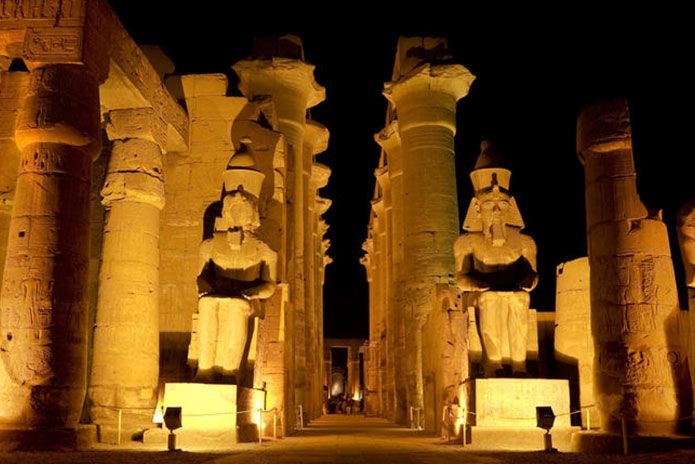 Sound-and-Light-Show-at-The-Amazing-Karnak-2