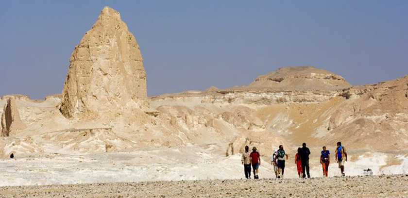 6-tourists-in-siwa-oasis